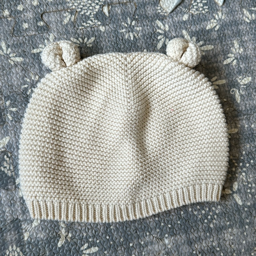 Baby Gap hat
